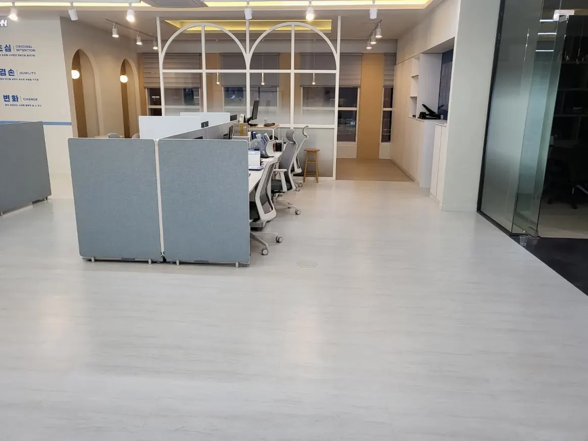 세종시 가람동 사업장 복도·대기 동선 야간 위생청소 사례 - 행진크린